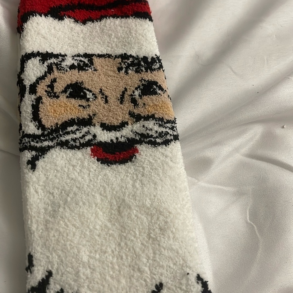 Wondershop Red and White Casual Socks Cozy Nordic Style - Picture 3 of 8